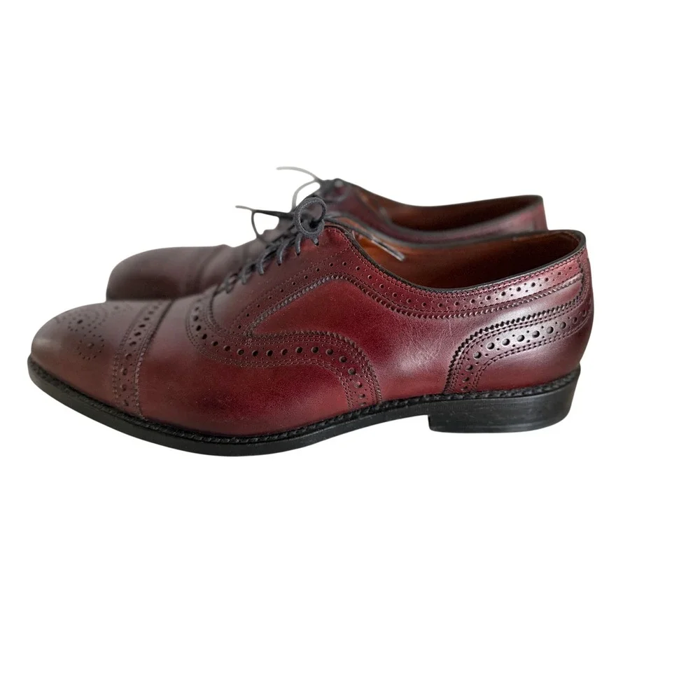 Allen Edmonds Strand Oxford Mens 10.5 D Burgundy Brogue Cap Toe USA